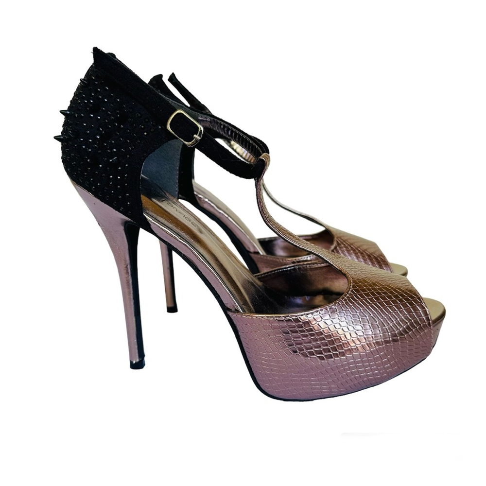 Diva Lounge Womens Metalic Platform Heel